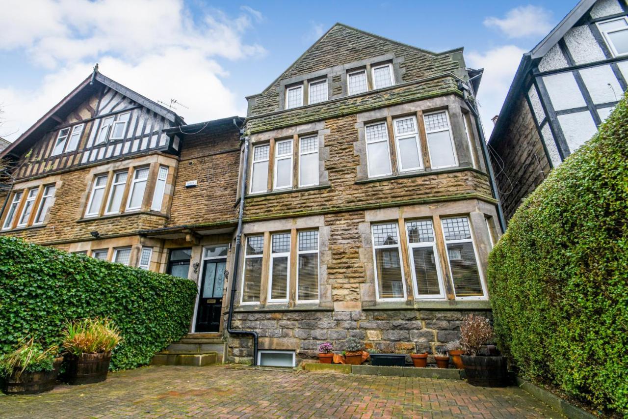 Spacious Victorian Townhouse Near Hcc With Off Street Parking Harrogate Eksteriør bilde