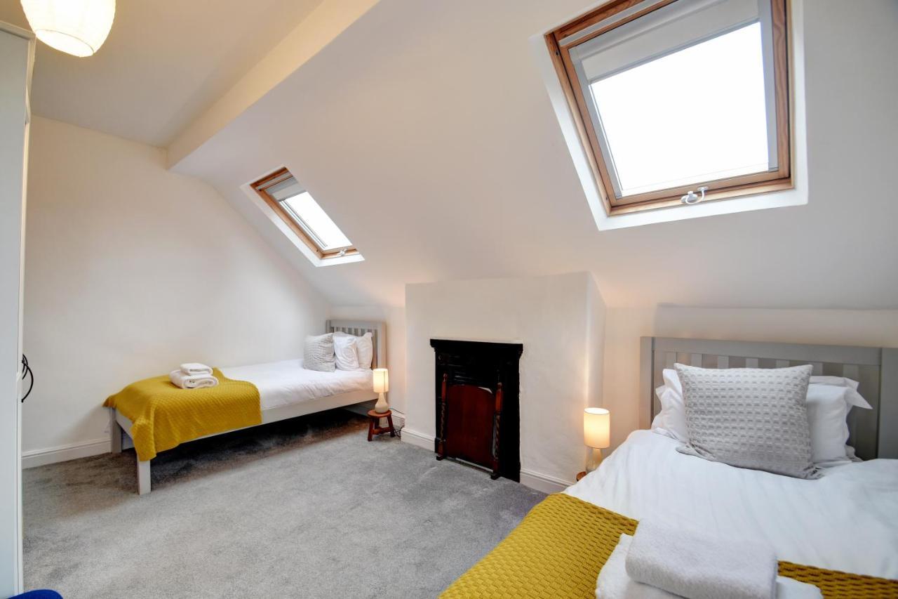 Spacious Victorian Townhouse Near Hcc With Off Street Parking Harrogate Eksteriør bilde