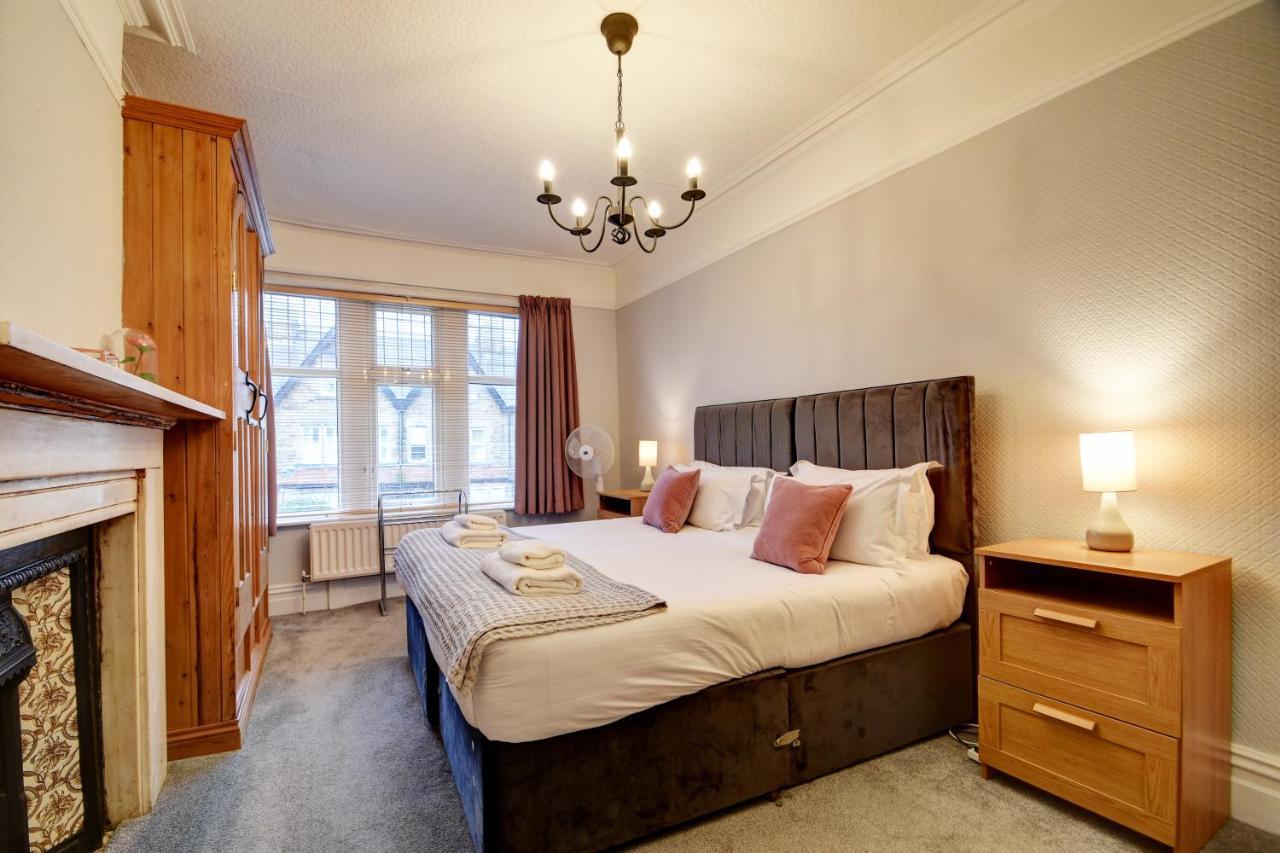 Spacious Victorian Townhouse Near Hcc With Off Street Parking Harrogate Eksteriør bilde